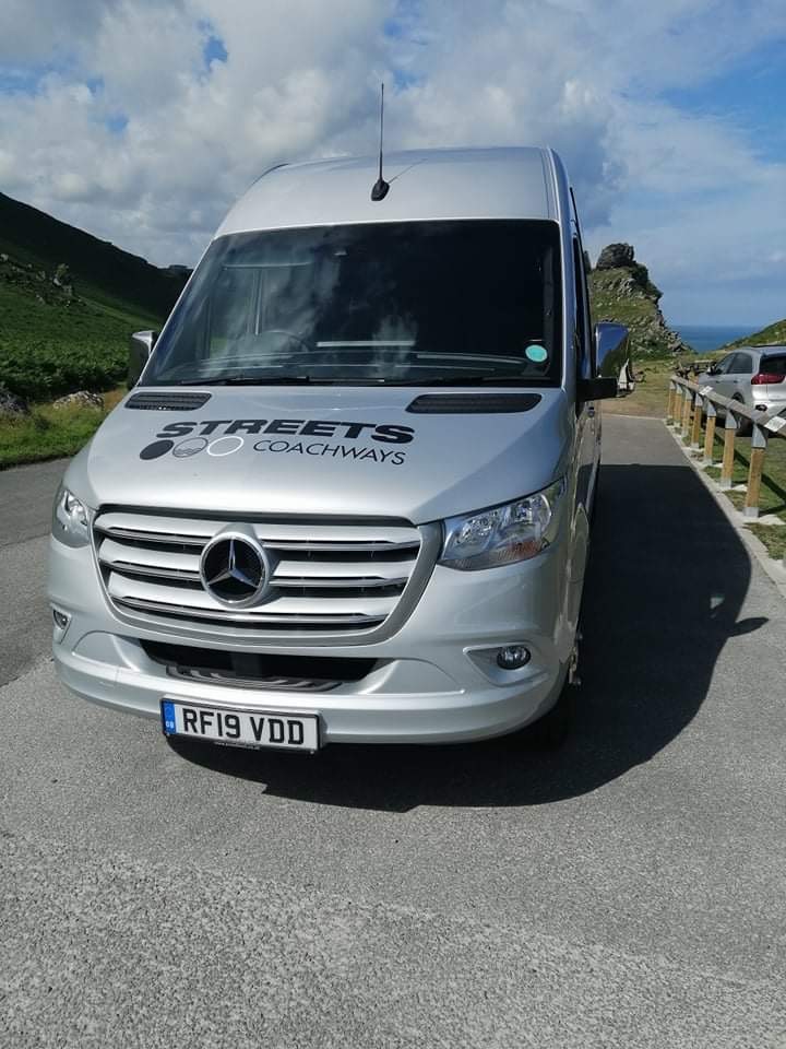 Mercedes VIP Minibus