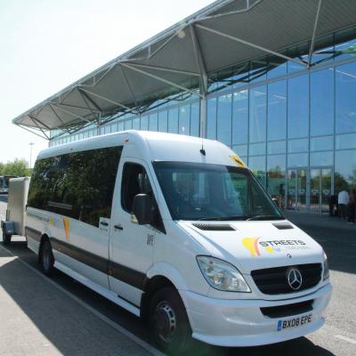 Airport Transfer Bristol, Heathrow, gatwick, Stanstead, Cardiff Transport